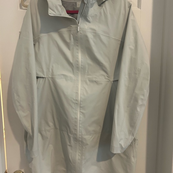 Lululemon Rain coat size 10 - Picture 3 of 11